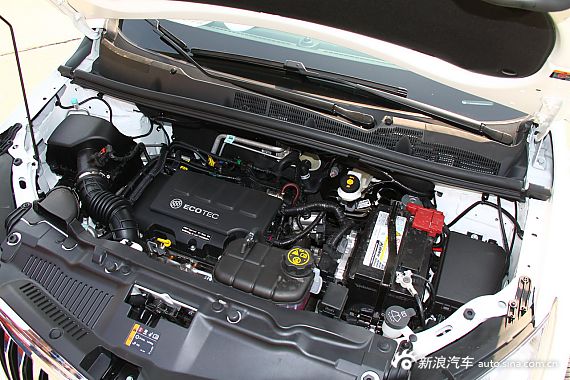 2012款昂科拉1.4T四驅(qū)旗艦