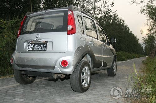 長城迷你SUV試駕實拍