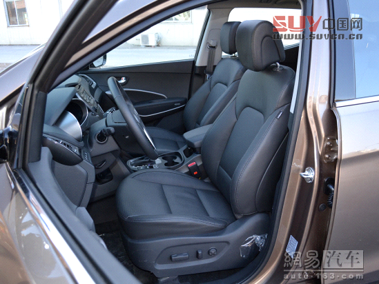 現(xiàn)代全新勝達 2013款 2.4AT 四驅(qū)尊貴型(DLX 7座)