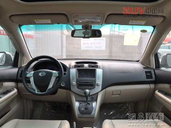 比亞迪S6內(nèi)飾全景