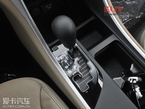 北京現(xiàn)代2013款索納塔八