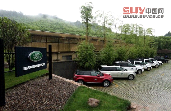 享英倫越野魅力 還原路虎體驗中心探險之旅