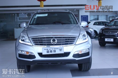 SUV全新選擇 愛(ài)卡實(shí)拍進(jìn)口雙龍雷斯特W