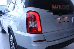 SUV全新選擇 愛(ài)卡實(shí)拍進(jìn)口雙龍雷斯特W