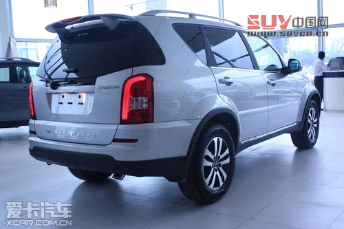 SUV全新選擇 愛(ài)卡實(shí)拍進(jìn)口雙龍雷斯特W