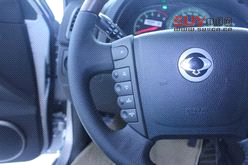 SUV全新選擇 愛(ài)卡實(shí)拍進(jìn)口雙龍雷斯特W