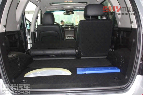 SUV全新選擇 愛(ài)卡實(shí)拍進(jìn)口雙龍雷斯特W