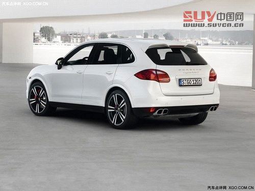 卡宴 Turbo S尾部設(shè)計(jì)