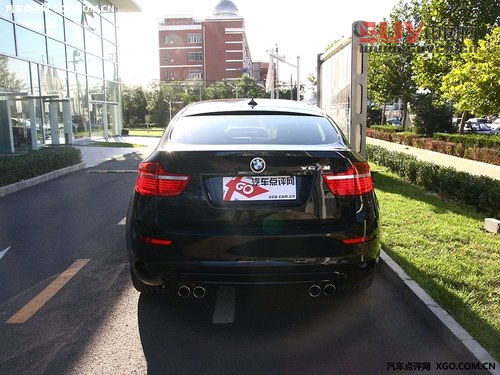 寶馬X6 M前臉設(shè)計(jì)