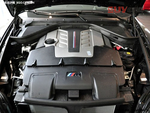 寶馬X6 M發(fā)動(dòng)機(jī)