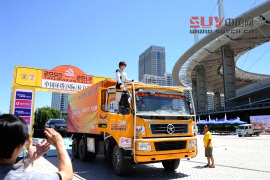 后保車隊給力&nbsp;環塔拉力賽烏魯木齊啟動