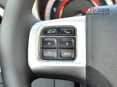 配置高/空間大 道奇2013款酷威試駕體驗