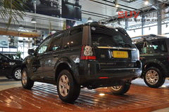 路虎神行者23.2L SE側(cè)后45&deg;圖片