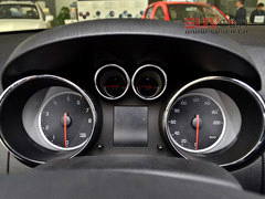 夜深別“宵”停 開自主SUV帶上朋友吃宵夜