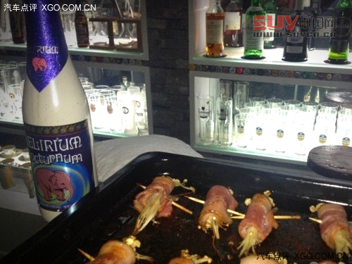 夜深別“宵”停 開自主SUV帶上朋友吃宵夜