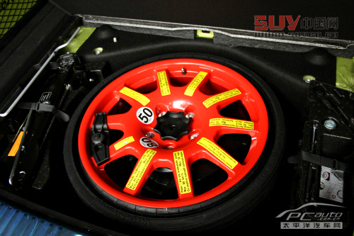 關(guān)山度若飛 測(cè)試保時(shí)捷Cayenne GTS