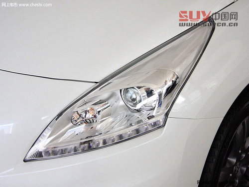 前臉變化大/內(nèi)飾小改 標(biāo)致新款3008實拍