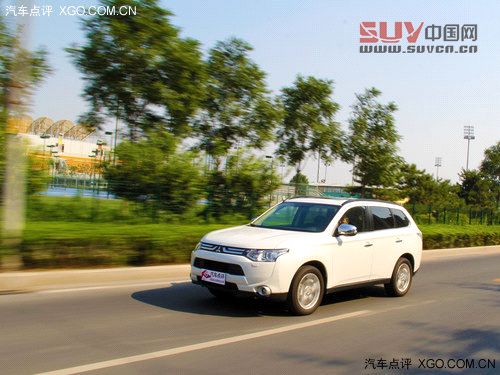 外觀更趨主流 試駕全新三菱歐藍德