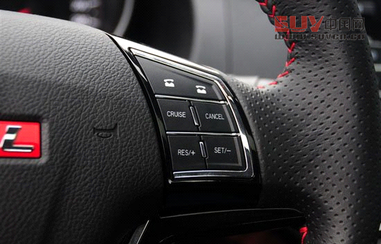 哈弗H6運動版對比中華V5