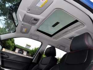 長安長安汽車長安CS352012款 1.6L 手動豪華型