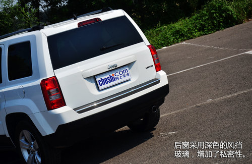 深具復古風格 試Jeep自由客豪華導航版