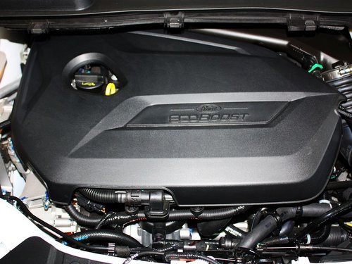 長安福特 1.6T 自動 發動機主體特寫