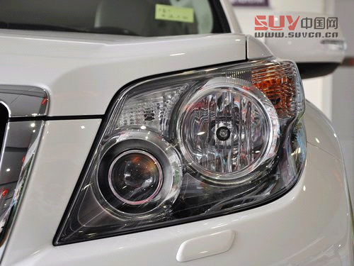 一汽豐田  4.0L AT 車輛大燈細(xì)節(jié)
