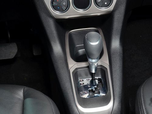 東風(fēng)標(biāo)致  1.6