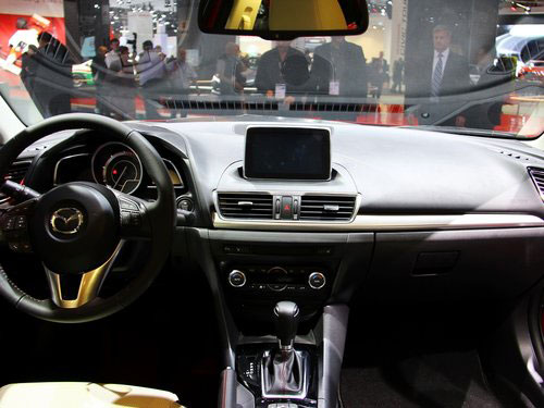 馬自達(dá)(進(jìn)口)  兩廂