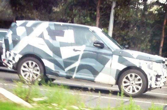 目前，海外媒體曝光了全新入門級發現車型和發現5車型的最新諜照