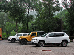 感受全能 動(dòng)態(tài)試駕2014款全新大切諾基