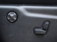 感受全能 動(dòng)態(tài)體驗(yàn)2014款全新大切諾基