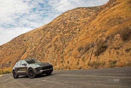 多款豪華跑車型SUV前瞻 上刀山+下賽道