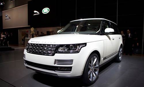 [海外車訊]路虎攬勝加長版首發 或亮相廣州 