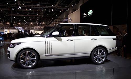 [海外車訊]路虎攬勝加長版首發 或亮相廣州 
