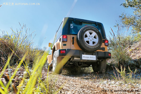 文武兼重 試駕JEEP大切諾基3.0和牧馬人3.0