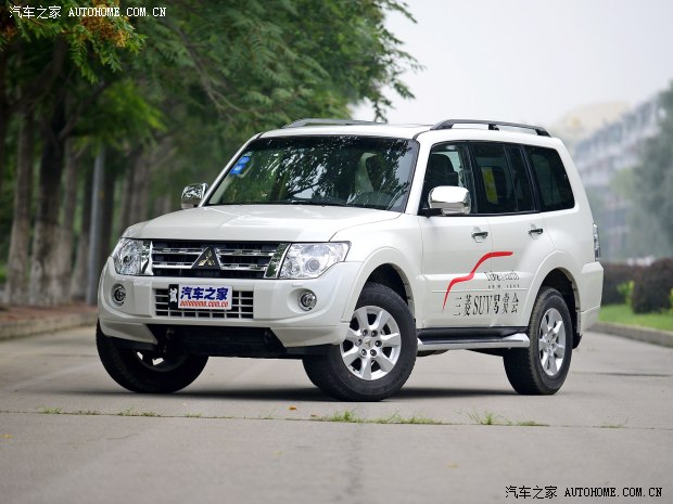 三菱三菱(進口)帕杰羅(進口)2014款 3.0L 精英超越版
