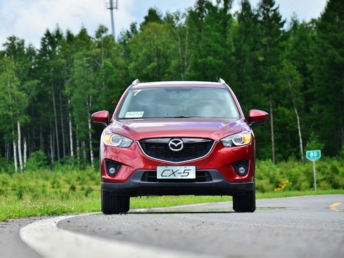 長安馬自達 2.5L 自動 車頭正面視角