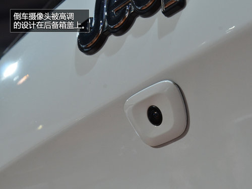 獨具未來感 Jeep自由光豪華版車展實拍