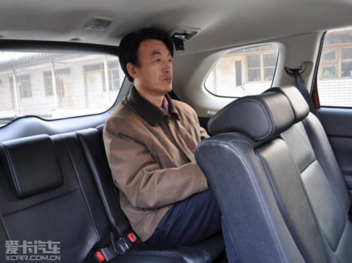 Jeep指南者對比三菱歐藍德