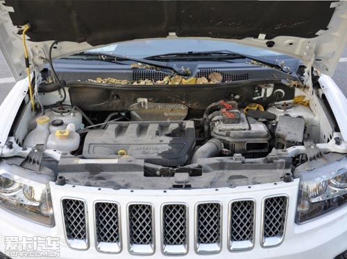 Jeep指南者對比三菱歐藍德