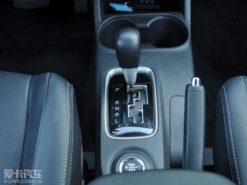 Jeep指南者對比三菱歐藍德