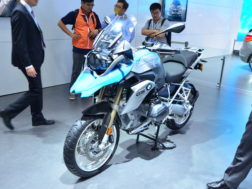 展臺精品都是無價寶 廣州車展見聞花絮