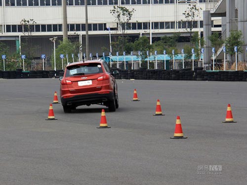 力爭(zhēng)國(guó)產(chǎn)SUV頭籌?十問(wèn)解讀奇瑞瑞虎5