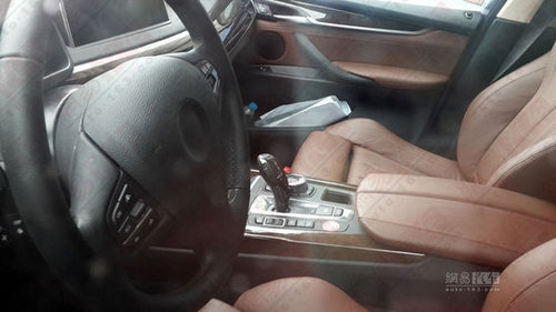 寶馬改款X3國內(nèi)諜照曝光 預計明年發(fā)布