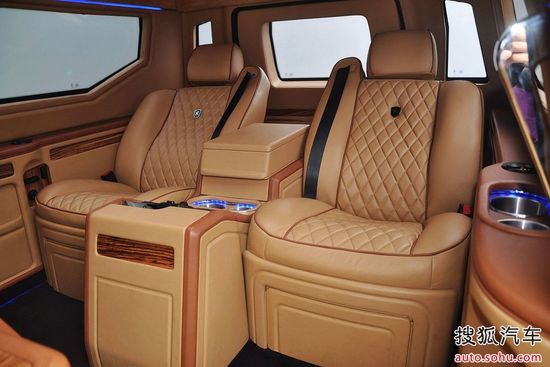 Conquest Vehicles Knight XV 實拍 內飾 圖片