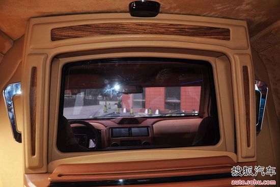 Conquest Vehicles Knight XV 實拍 內飾 圖片