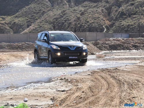 冬季路滑需謹慎 薦6款20萬內四驅車型