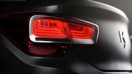 軸距2715mm/配1.6T引擎 DS 5LS三廂首發