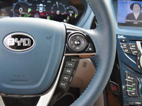 國民買得起的混動(dòng)轎車 試駕體驗(yàn)比亞迪秦